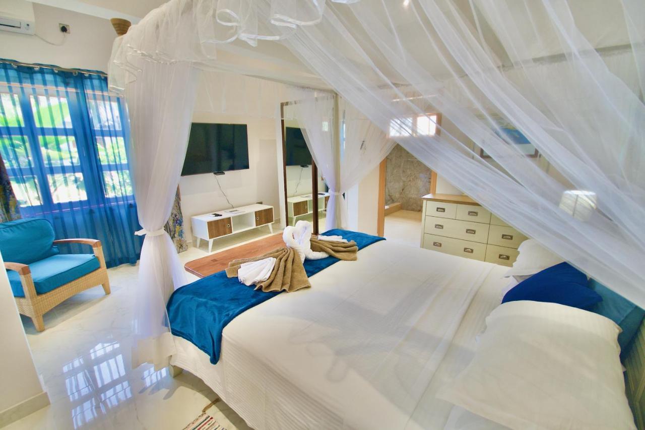 Sea Splash Self Catering And La Petite Maison Гранд Анс Екстериор снимка